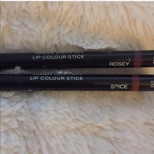 Chanel 2 lipliners used only a couple of times